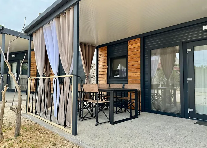 캠프장 Mobile Homes Matic *