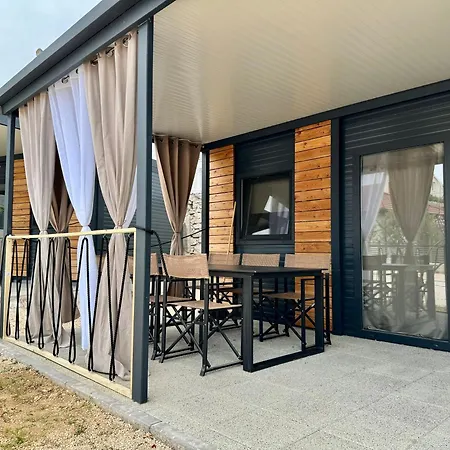Kamp alanı Mobile Homes Matic *
